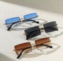 Rechteckige Sonnenbrille - Farbe Braun