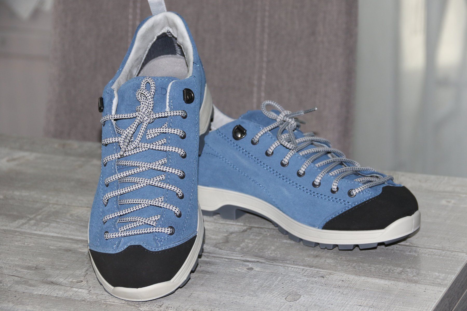 Scarpe da donna: Wanderschuhe / Laufschuhe Gr.39 NEU  NP-129fr – Nuovo e nell'imballaggio originale da Oberwil-Lieli venduto da Svetlana28 8