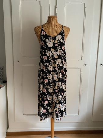 Blusenkleid schwarz geblümt - 38