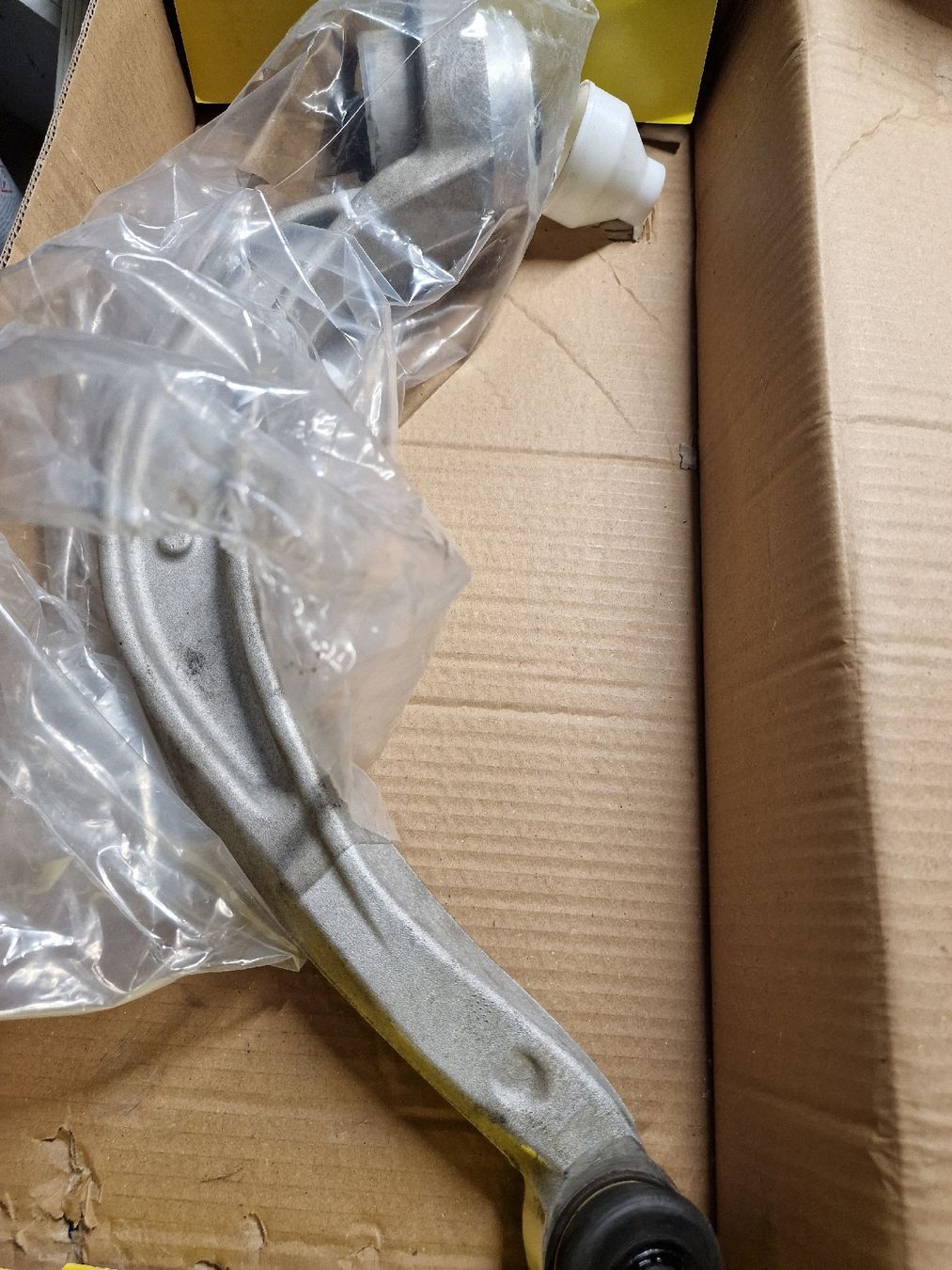 Audi Tutti pezzi di ricambio auto: Audi A4/S4/RS4 B8 querlenker – Nuovo (secondo la descrizione) da Matten(St.Stephan) venduto da mia_b9kd