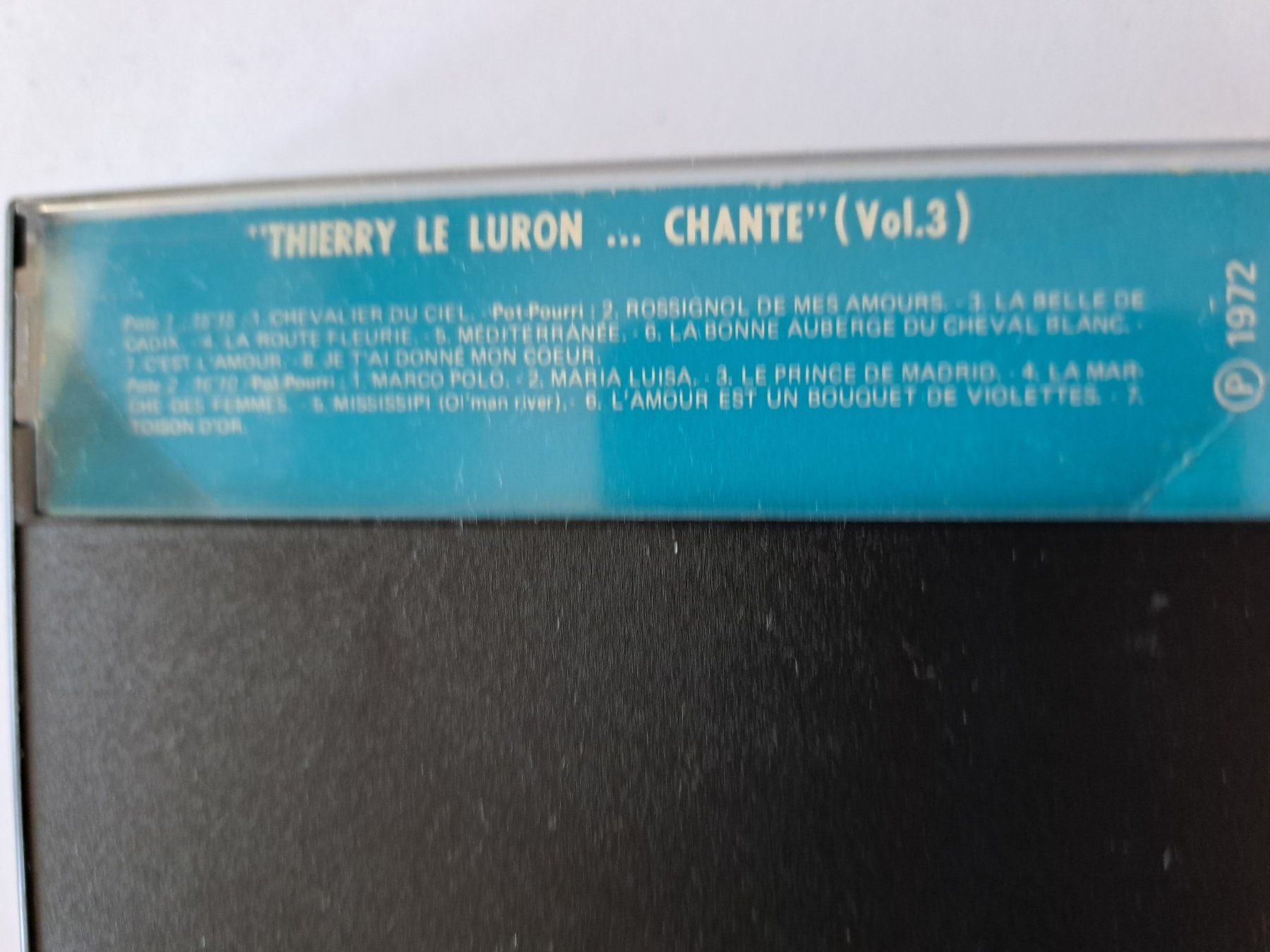 Cassettes audio: Cassette Thierry Le Luron ... Chante Volume 3 – D'occasion à Pully par bro_n52j 2