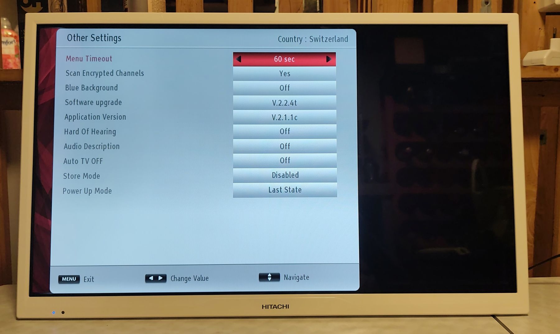 Hitachi Televisori: Hitachi 32" HD TV - Model 32HXS06W – Usato da Zollikofen venduto da okjass