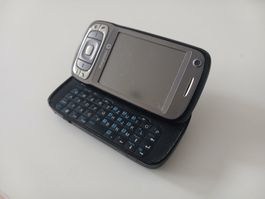 Vodafone ( HTC) Smartphone mit Tastatur