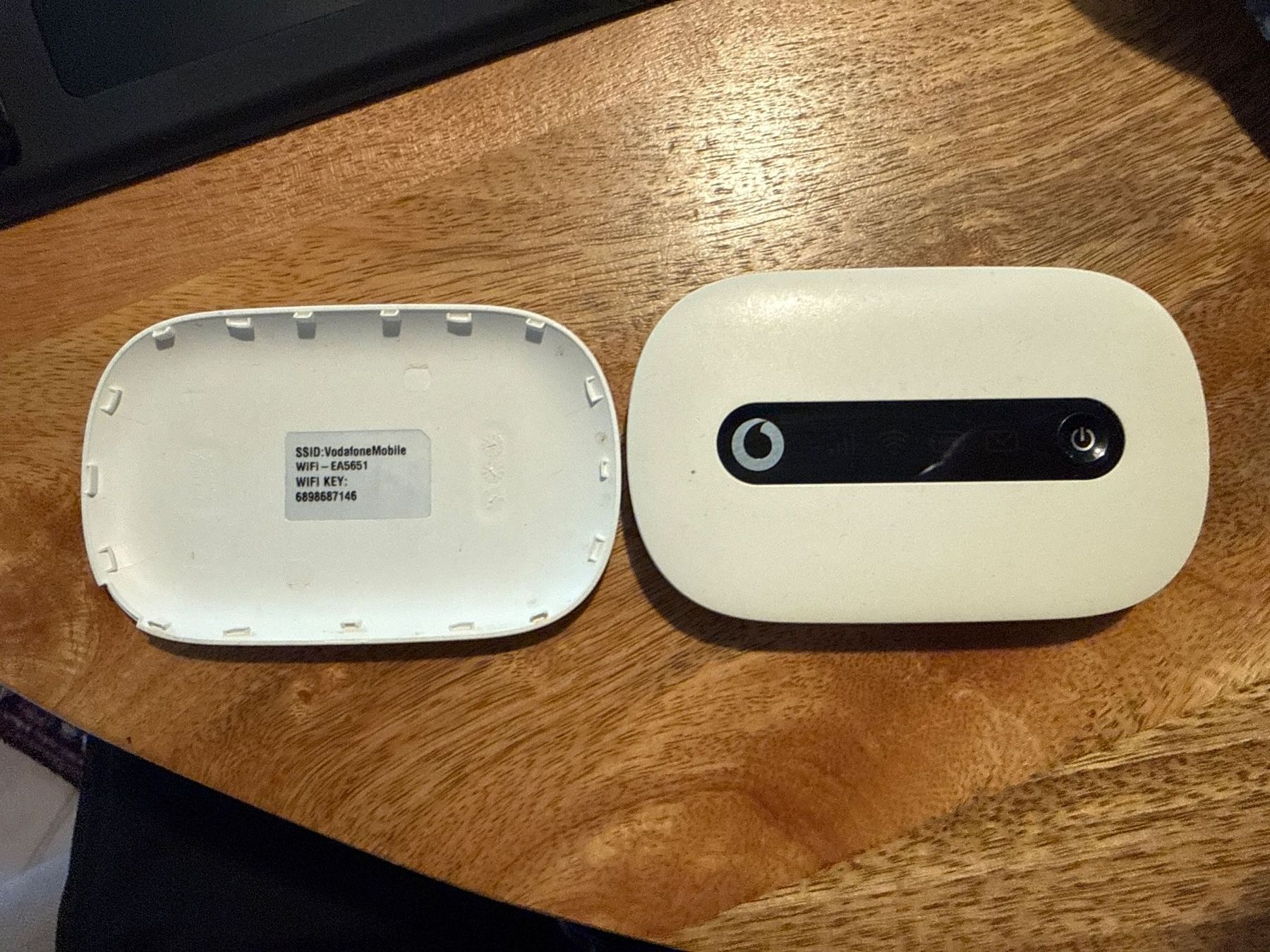 Modem & Router: Vodafone Mobile Wi-Fi R206 – Usato da Neerach venduto da Nummerschild16 1