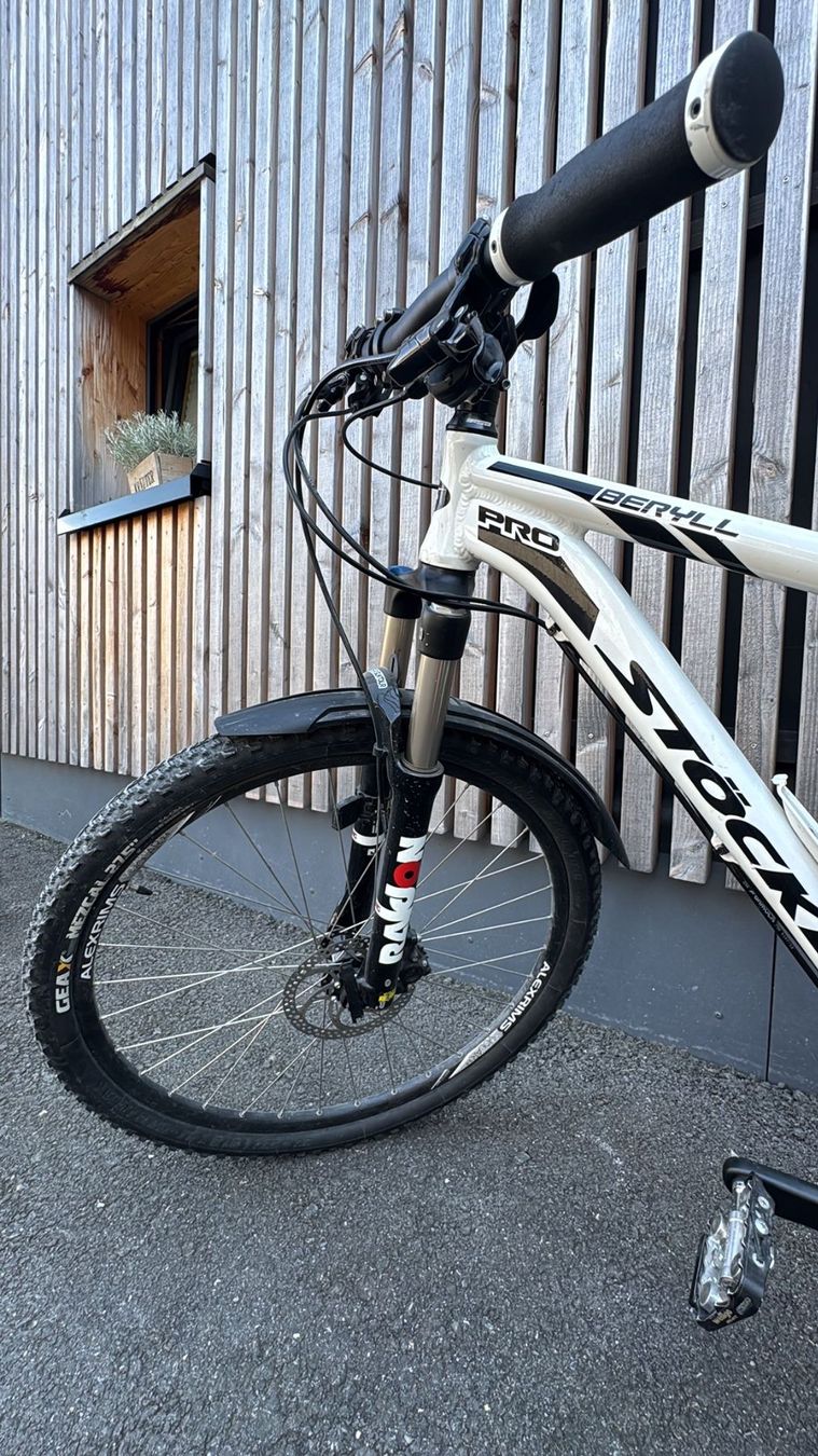 Stöckli Biciclette: Stöckli Fahrrad – Usato da Meierskappel venduto da larissa6 2