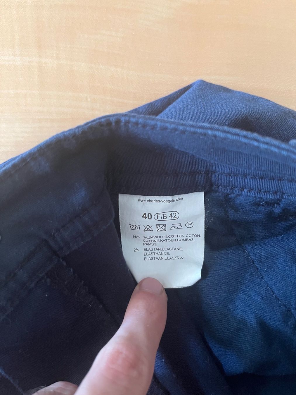 Pantaloni: Damen Shorts Grösse 40 – Usato da Ittigen venduto da Luky37 2