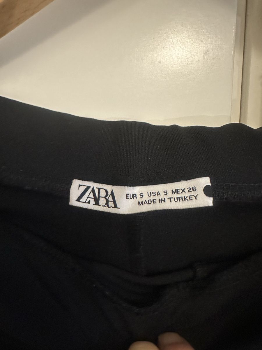 Zara Pantaloni: Schwarzer Zara Hosen-Rock, Grösse S – Nuovo e nell'imballaggio originale da Luzern venduto da nee_zjh6 2