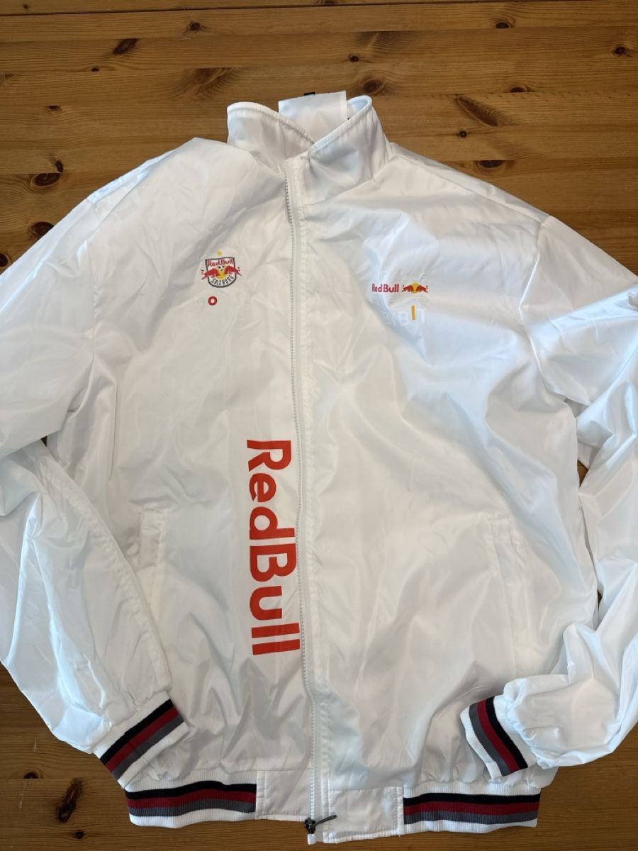 Leibchen & Hosen: Red Bull Jacke Grösse 3 XL  – Gebraucht aus Möhlin von BidonKoenig026 2