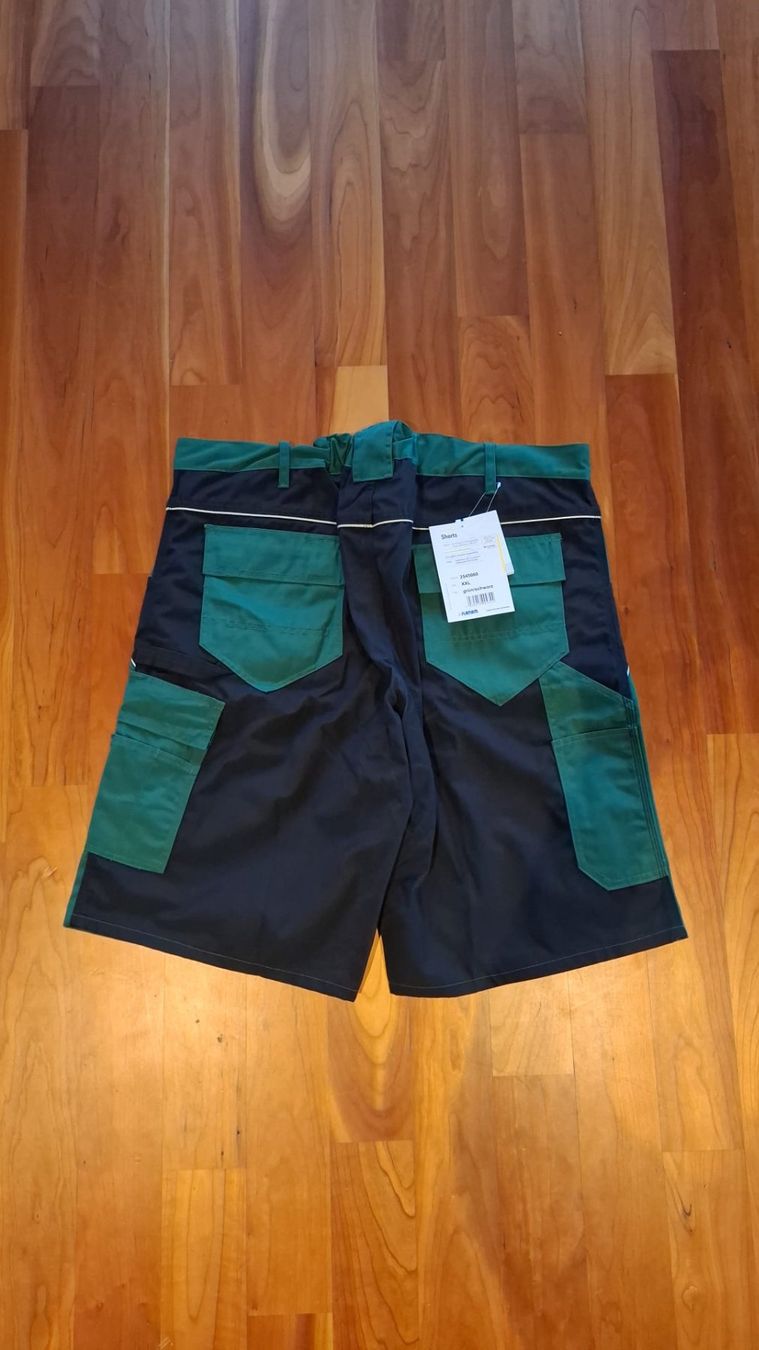 Pantaloni: Arbeitshose kurz Gr. S Grün/Blau – Nuovo e nell'imballaggio originale da Gipf-Oberfrick venduto da posuine 1