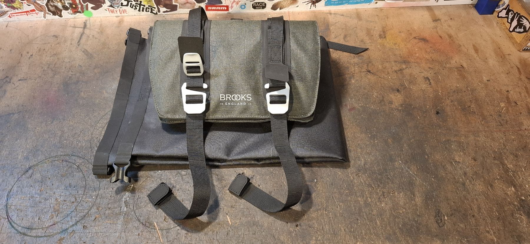Brooks Borse: BROOKS Bikepaking Lenker Tasche  – Usato da Adliswil venduto da trujillo01 1
