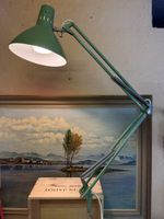 Architektenlampe Tischlampe Regent grün verstellbar gebrauch
