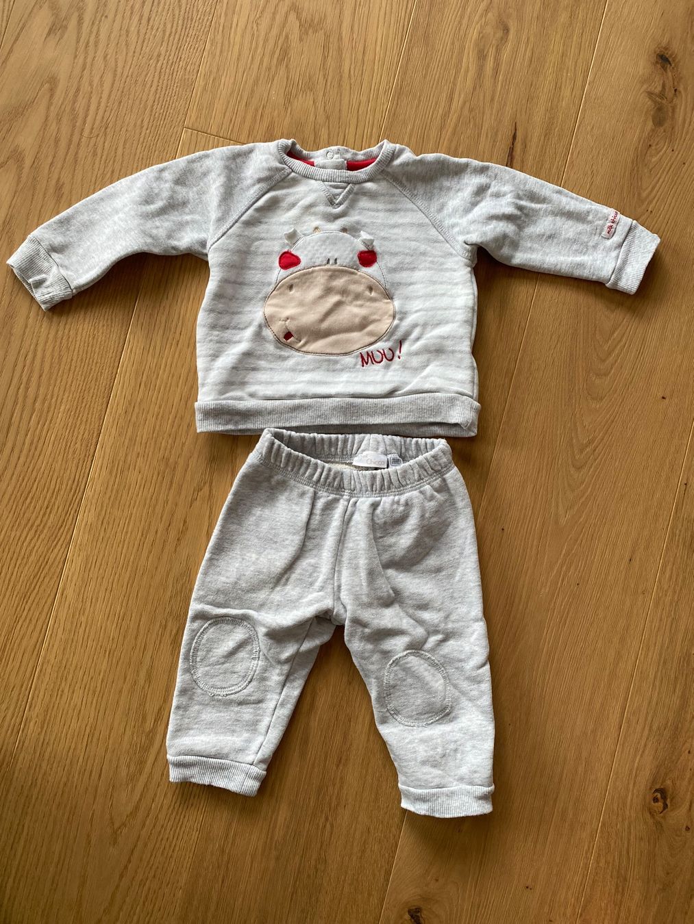 Chicco Lotti & Set di vestiti: Bequemes Baby Set Chicco Kuh 68 – Usato da Trachslau venduto da M_Schmid81