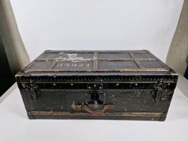 Alte Offizierskiste der Schweizer Armee