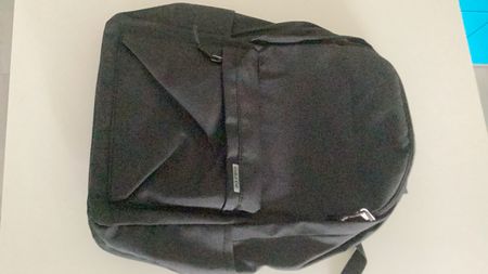 Sac à dos noir, état neuf