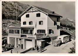 Süsom Givé 1952 - Postauto mit Anhänger
