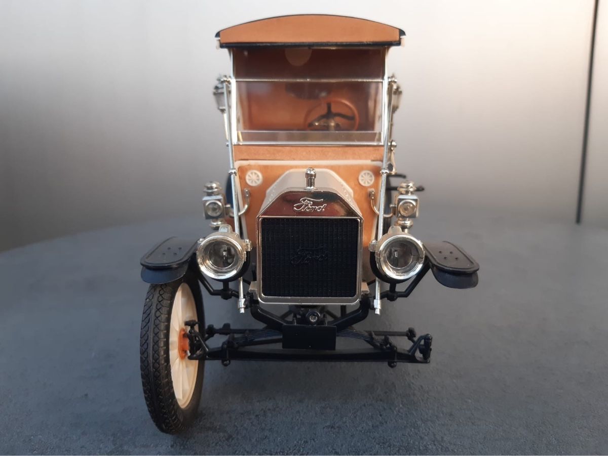 Kit di modellismo & Modellini statici: Ford Model T Texas Company Van 1912 – Usato da Zürich venduto da Nowstalgia 3