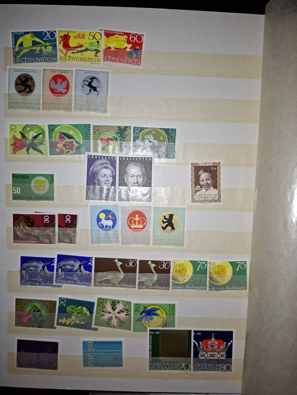 Tous les timbres: Sammlung Liechtenstein  – D'occasion à Balgach par SIMEON27 8