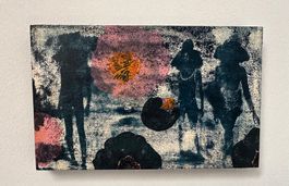 fobe: Three Girls, UNIKAT