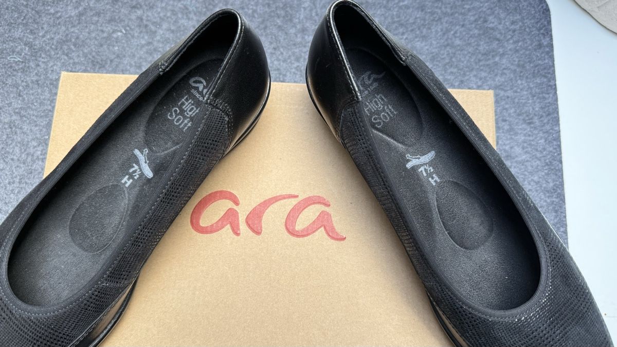 Ara Scarpe da donna: Neue ARA Slipper Gr. 7.5 41 – Nuovo e nell'imballaggio originale da Sirnach venduto da sirni