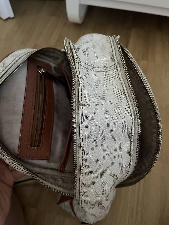 Michael Kors Zaini: Michael Kors Rucksack – Usato da Bern venduto da ale_q8dq 2