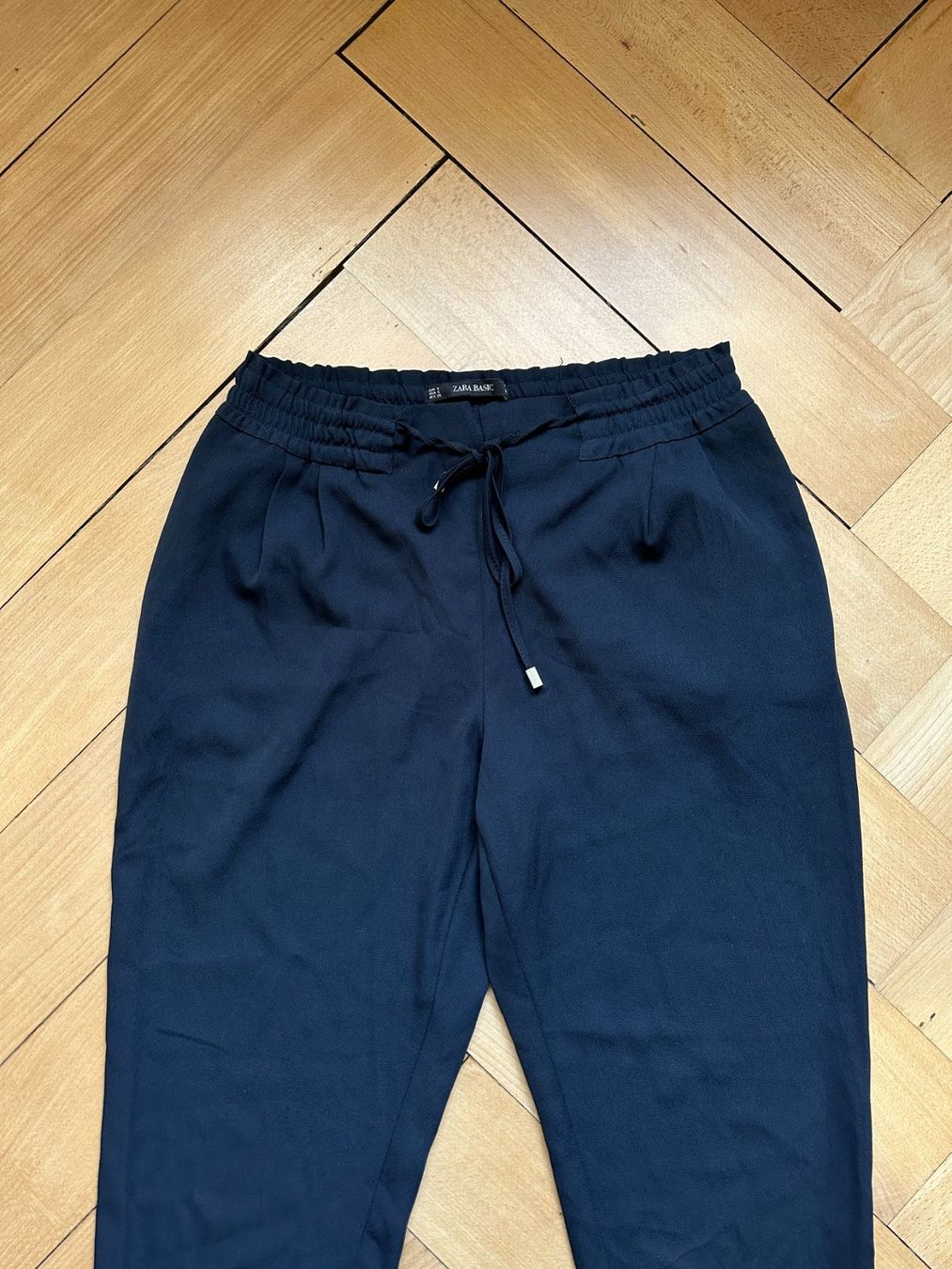 Zara Hosen: ZARA - Hose dunkelblau locker S – Gebraucht aus Zürich von Diazaio 1