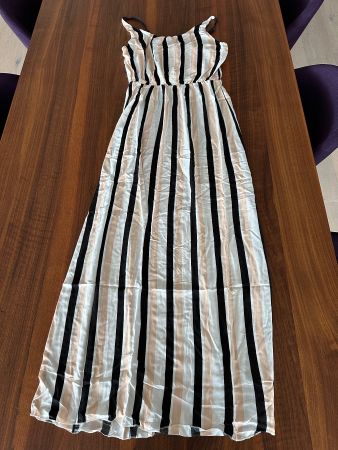 Haily‘s Sommerkleid, Gr. M (schlank geschnitten)