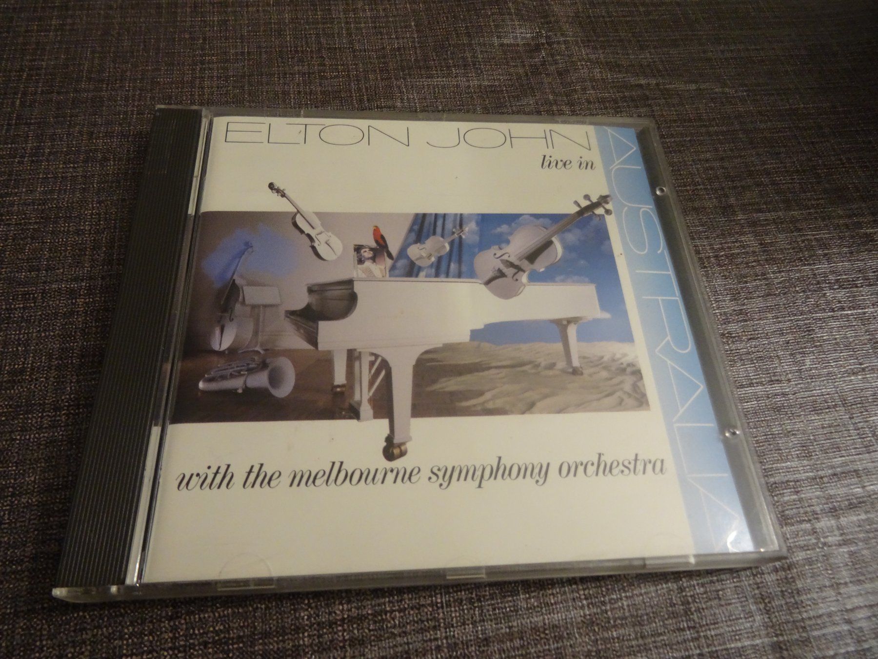 CDs: Elton John - Live in Australia CD – Gebraucht aus Olten von Disc-Ausverkauf