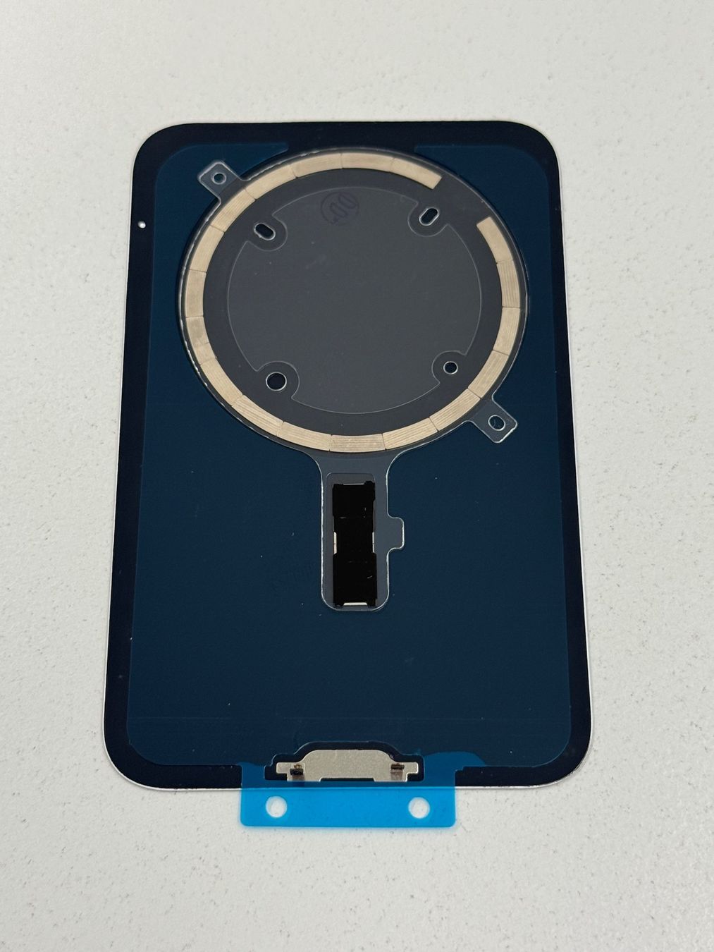 Apple Handys / Smartphones: Vitre Arrière pour iPhone 17 Pro Max – Neu und originalverpackt aus Zug von ElPhone 1