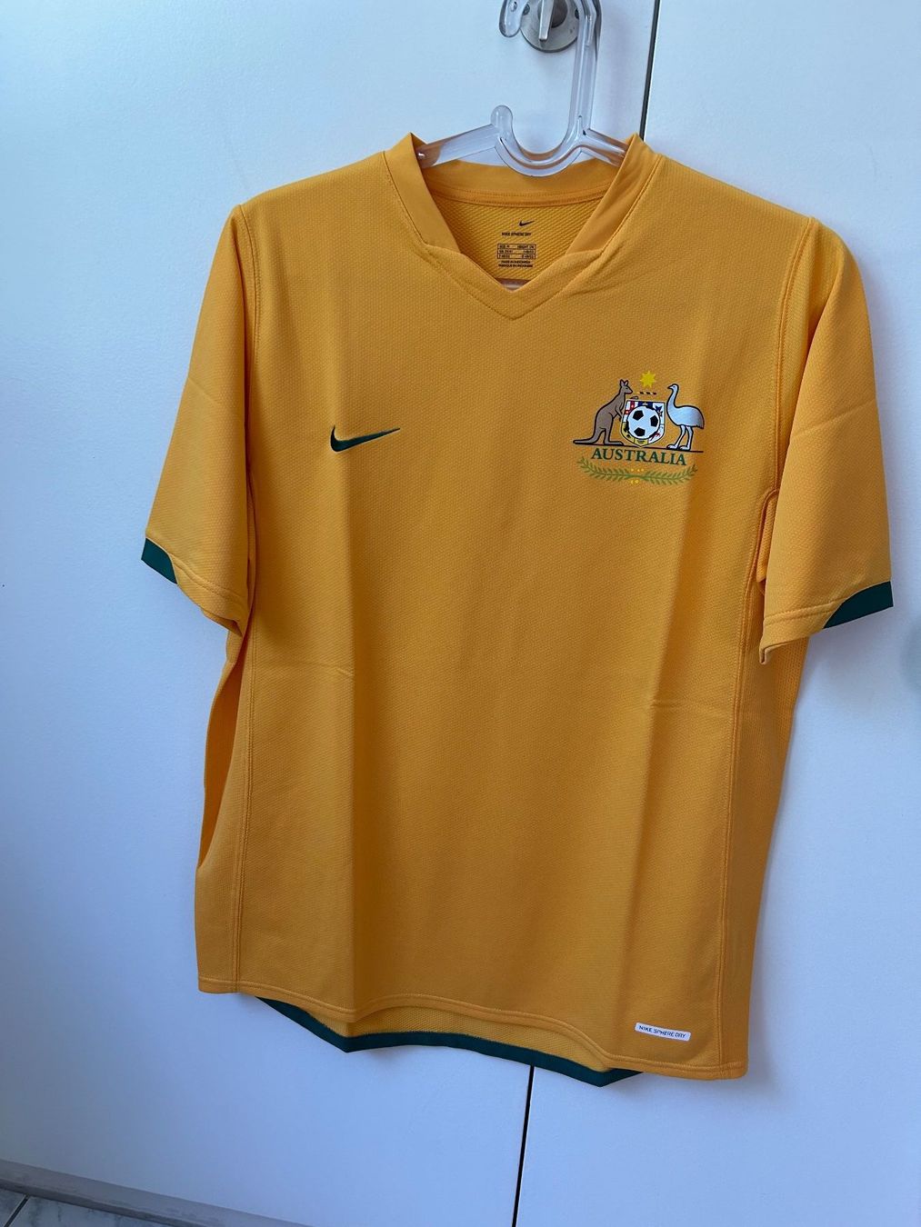 Nike Canottiere & Pantaloni: Original Trikot Austalien WM 2006 – Usato da Bern venduto da Wuno99