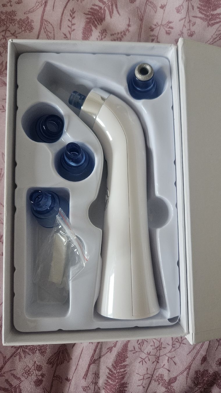 Cura del viso: LOVIS vacuum pore cleaner – Nuovo (secondo la descrizione) da Bern venduto da apo_772h