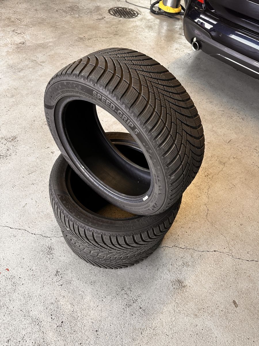 Pneumatici & Ruote complete: Winterreifen 3x 235/45R17 Semperit – Usato da Höri venduto da EverythingForSale