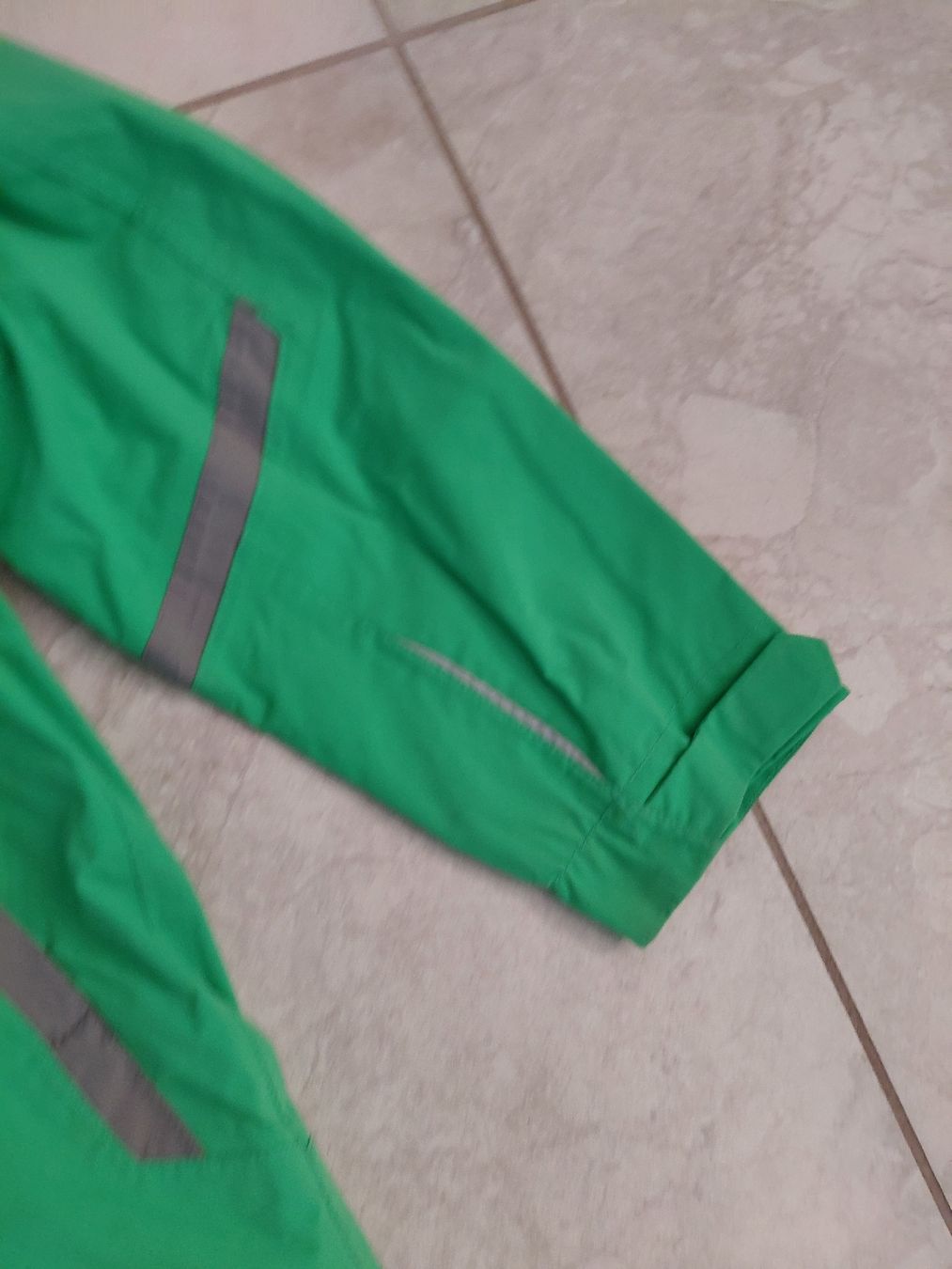 Jacken & Mäntel: Regenjacke – Gebraucht aus Grenchen von fabai 3
