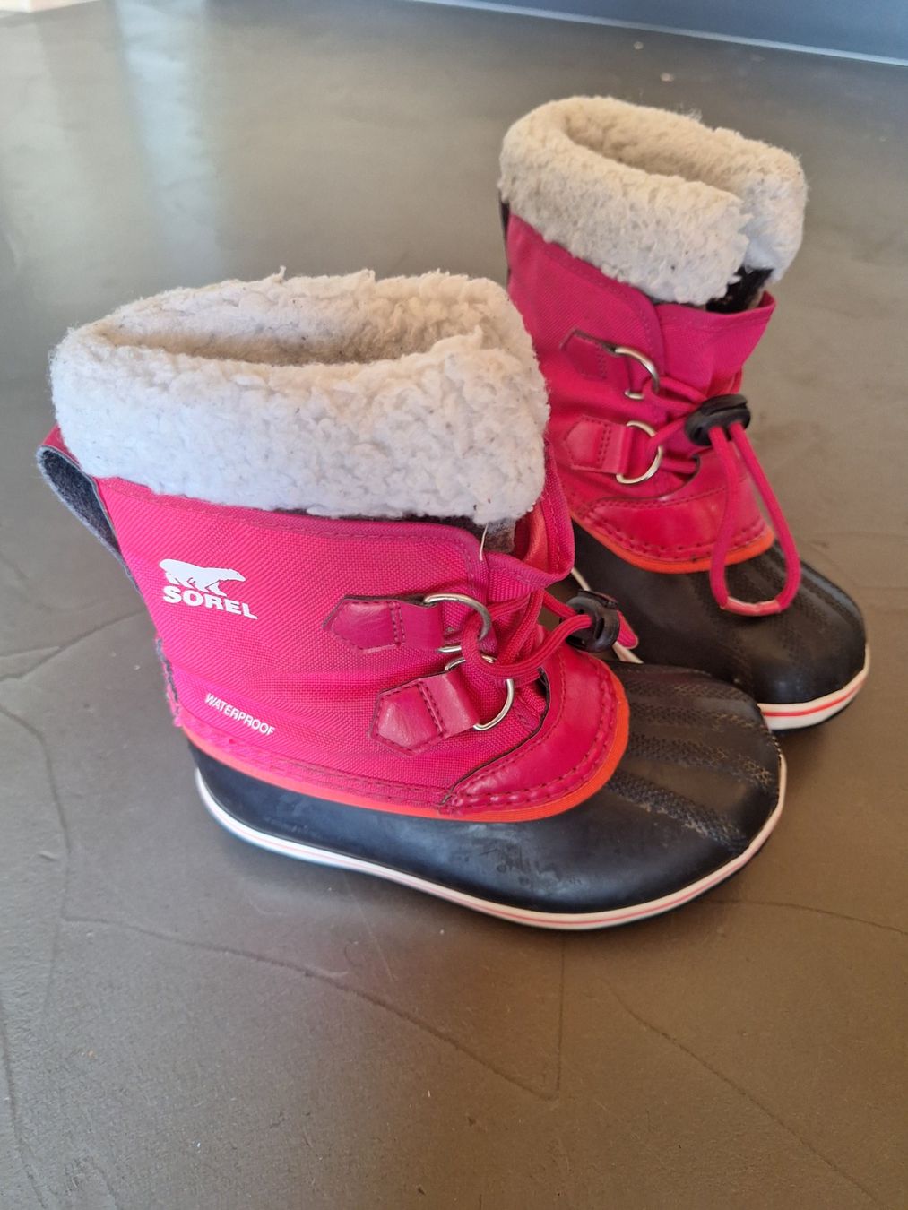 Sorel Schuhe für Mädchen: Sorel Winterstifel – Gebraucht aus Erlenbach i. S. von b.ogi85