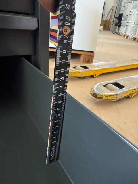 Lista Armadi: Lista Office Planschrank – Usato da Zollikofen venduto da OberliAG 9