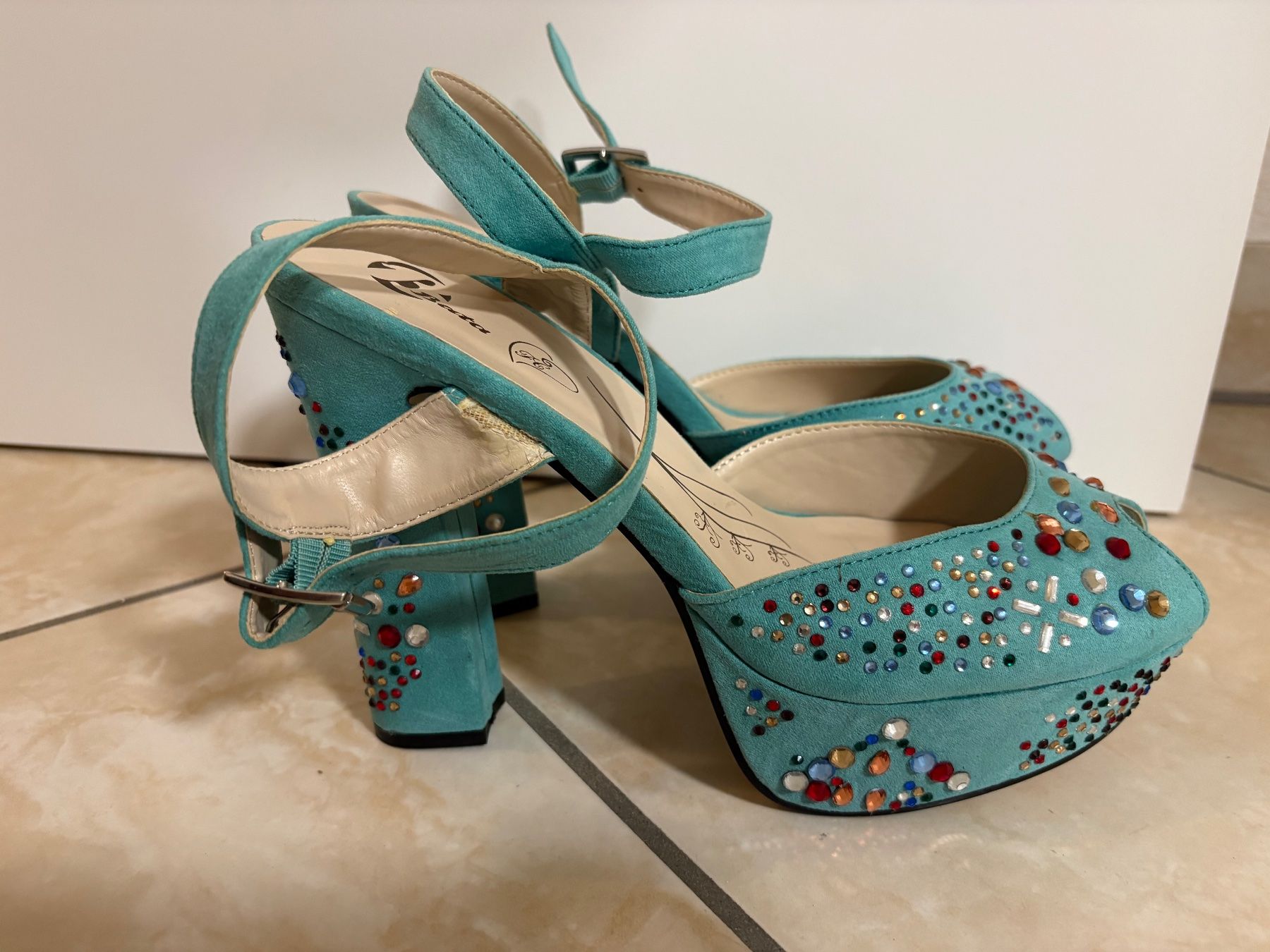 Scarpe da donna: Summer shoes - Size 41 - Never worn – Nuovo (secondo la descrizione) da Muzzano venduto da Sidney_3