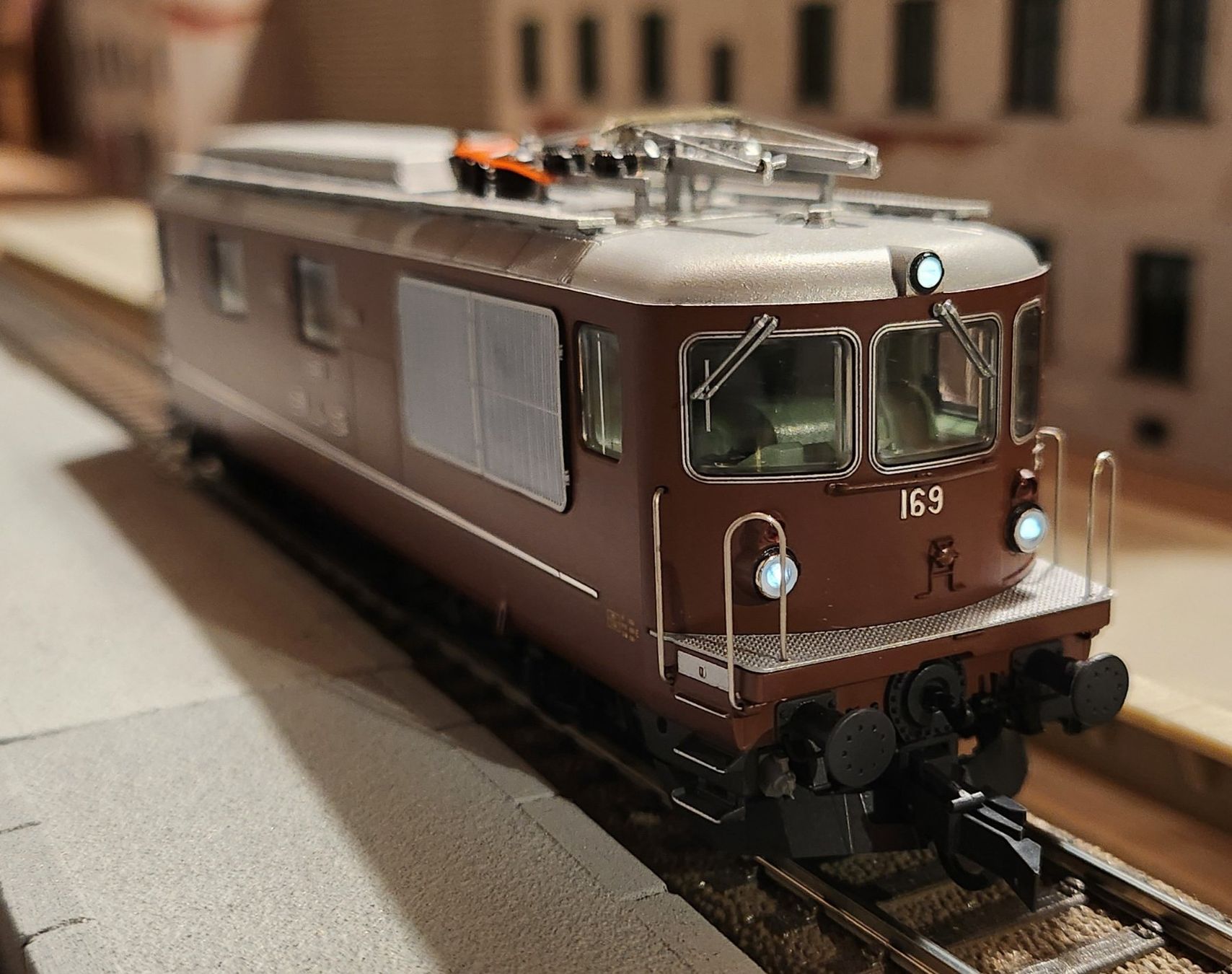 Roco Modellini di ferrovie: Roco BLS Re 4/4 169 DCC Sound – Nuovo (secondo la descrizione) da Wittenwil venduto da ced_q8j7 6