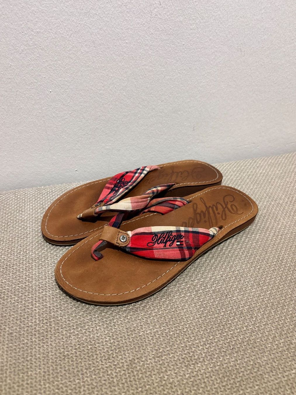Tommy Hilfiger Scarpe da donna: Tommy Hilfiger Sandalen Gr. 39 – Usato da Bottmingen venduto da ana_5hrv 2
