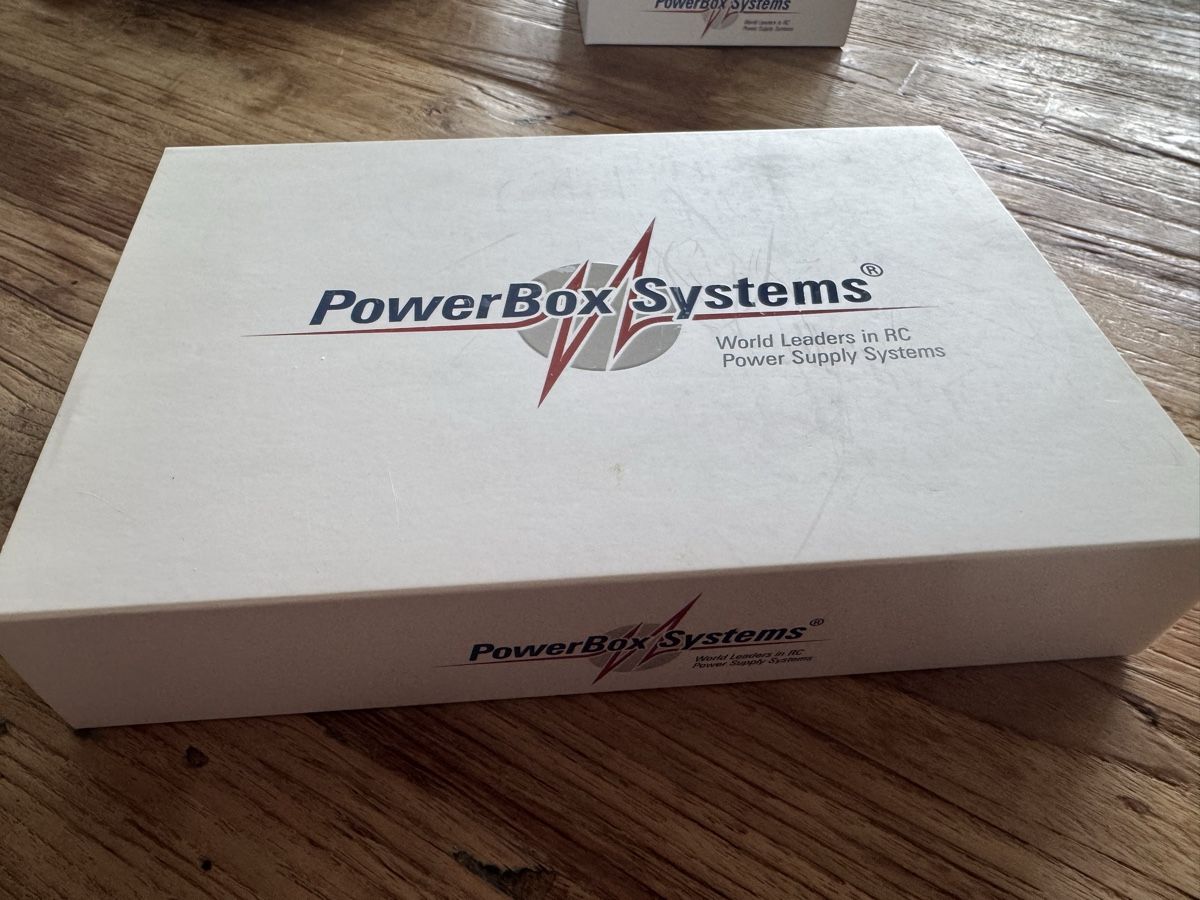 Powerbox Systems Telecomandi: Power Box Akkuweiche – Nuovo e nell'imballaggio originale da Wilen b. Wollerau venduto da Loonyacht 1