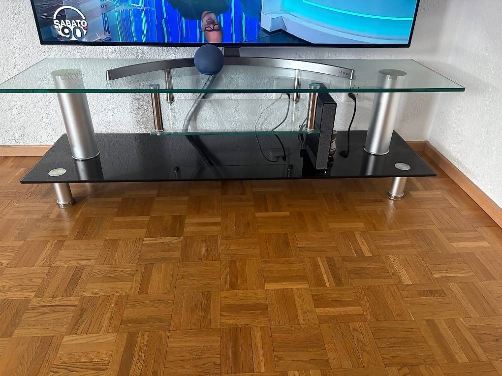 Mobilhome: Mobiletto TV in vetro – Usato da Gravesano venduto da ric_dime