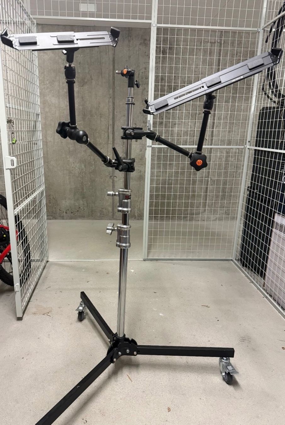 Altro in Decorazioni & Accessori: NEU Tether Tools Profi Stativ - Studio Zubehör ! – Nuovo (secondo la descrizione) da Bülach venduto da lid_gx9n