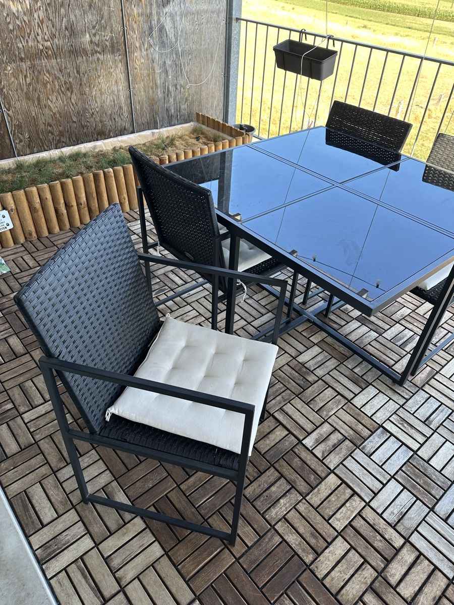 Tischset: Gartentisch mit 4 Stühlen schwarz – Gebraucht aus Meikirch von sjo1990 1