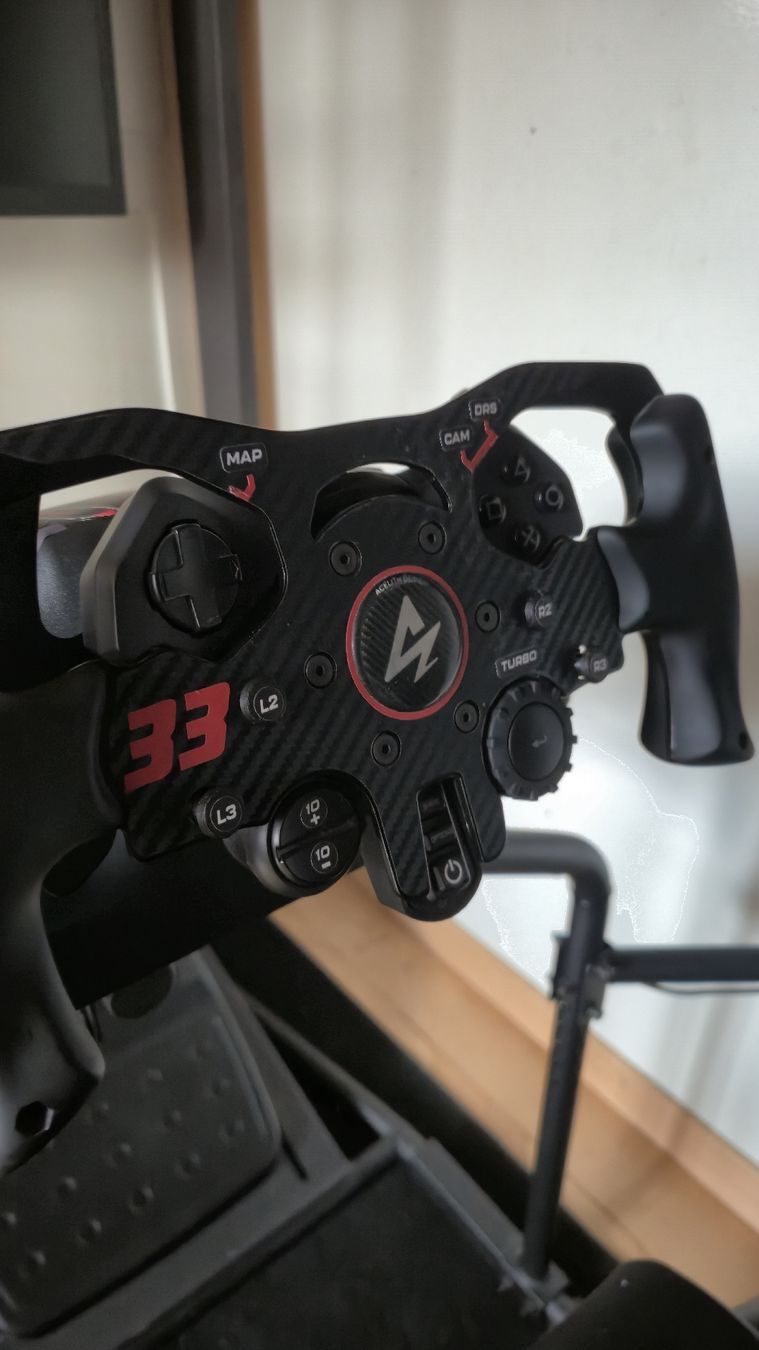 Logitech Console: Kompletter Sim Racing Rennsimulator – Usato da Zürich venduto da nie_svl6 7