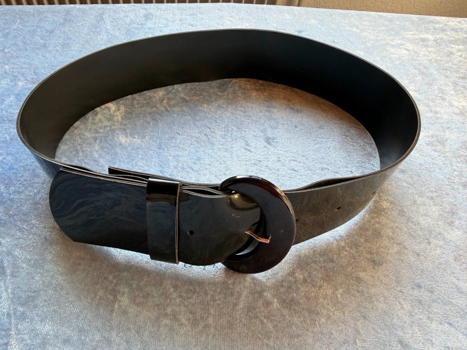 Cinture: Lack-Guertel, schwarz – Usato da Brunnenthal venduto da Eco07