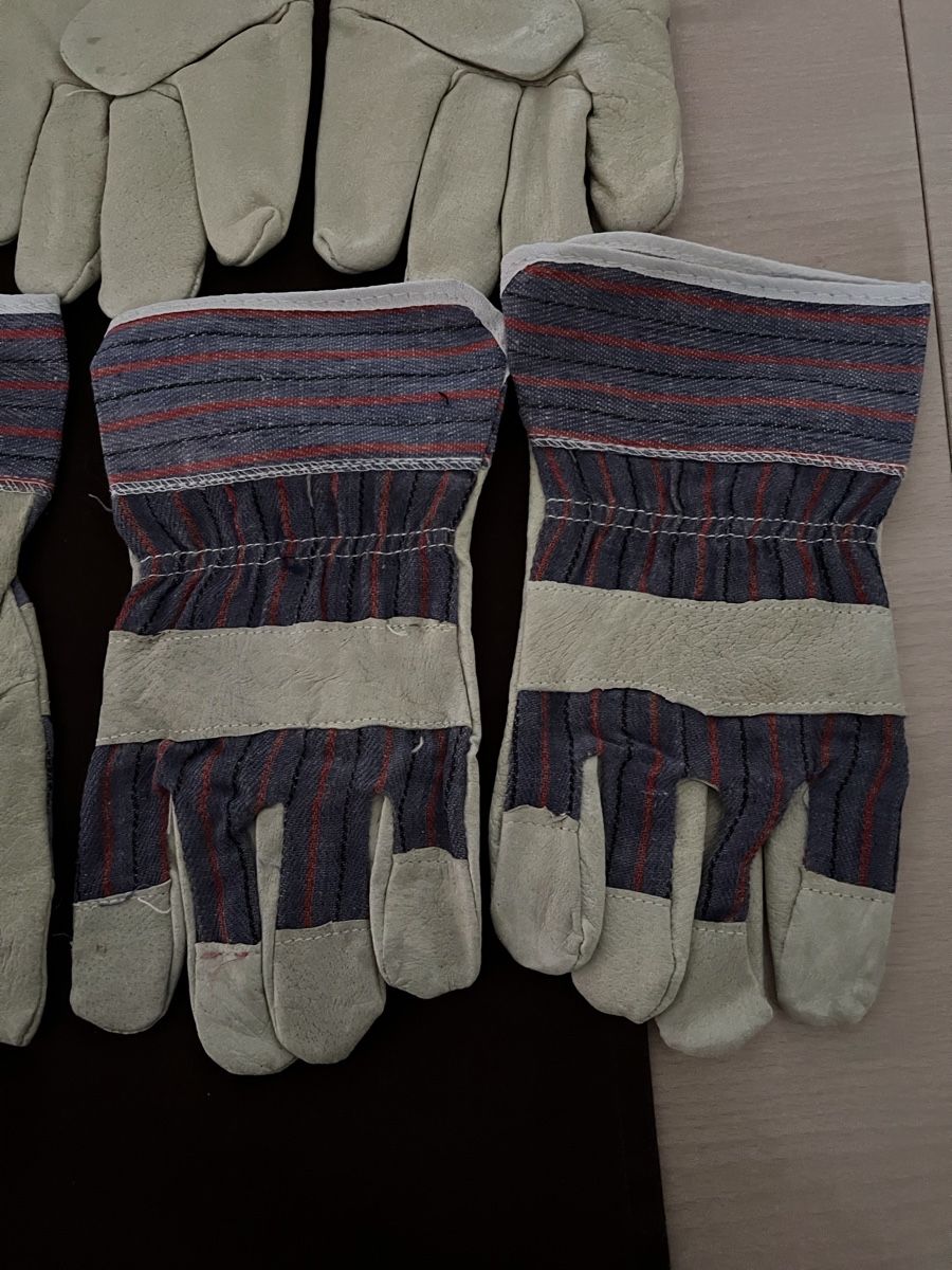 Gants & mitaines : Arbeitshandschuhe – Neuf (Voir description) à Oftringen par Stukaof 1
