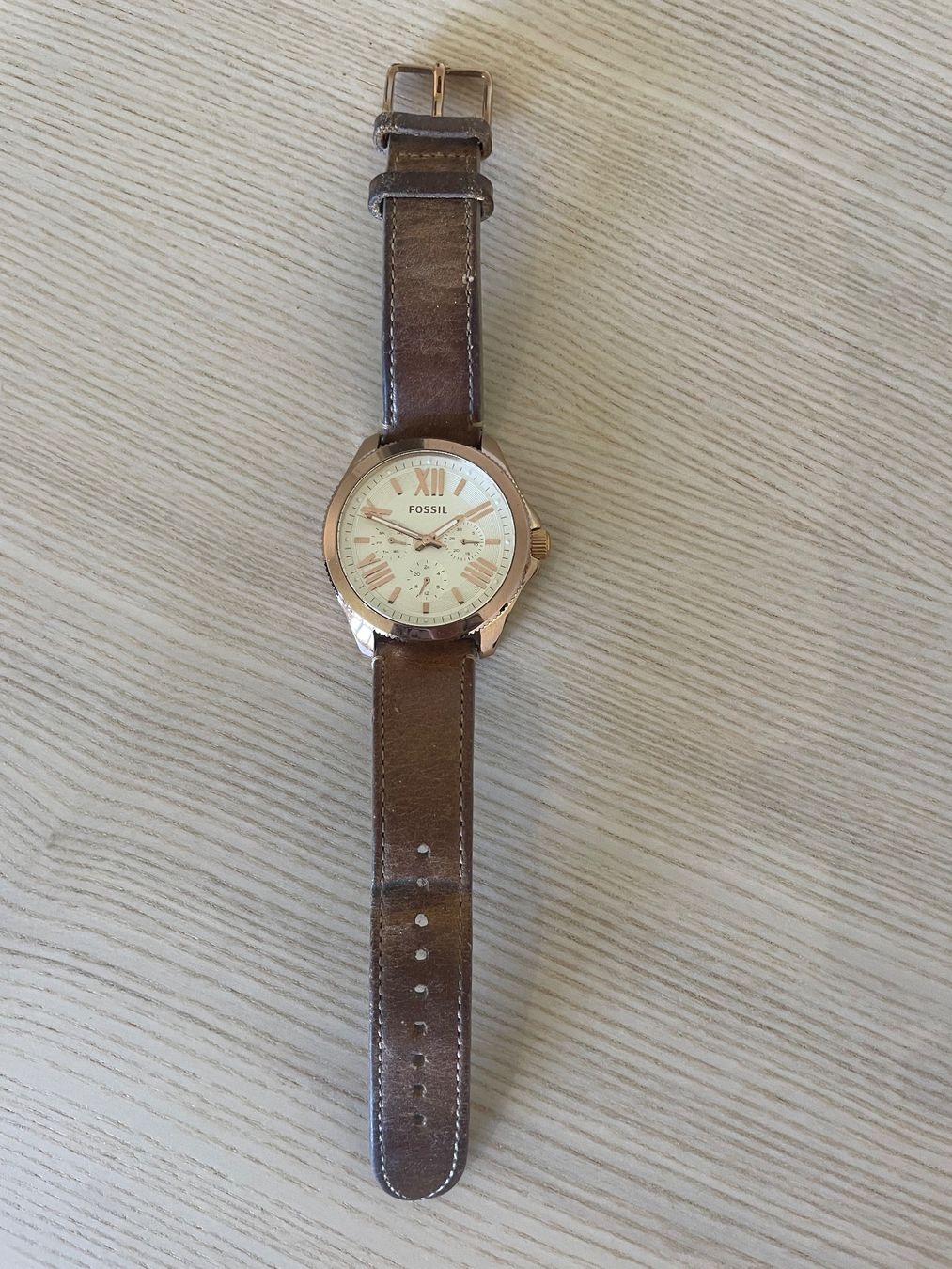 Fossil Orologi: Fossil Uhr mit Lederarmband – Usato da Basel venduto da Gasser.N