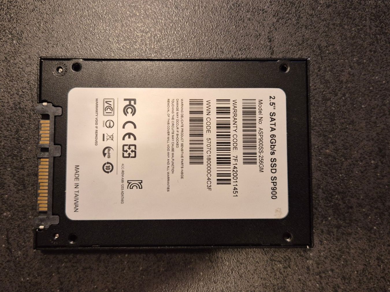 Disques durs: ADATA SSD SP900, 256GB - occasion! – D'occasion à Tramelan par Fabb 1