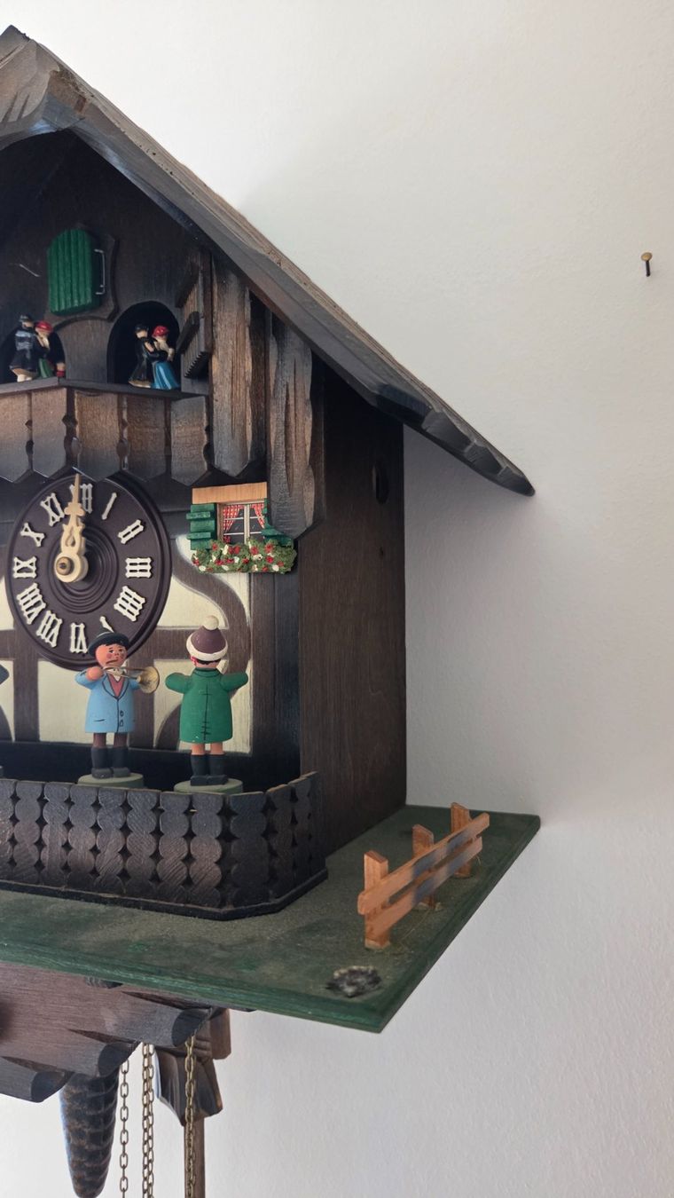 Stand- & Wanduhren: Schweizer Kuckucksuhr mit tanzenden Figuren – Gebraucht aus Kriens von adwi89 4