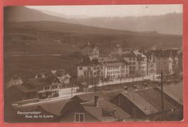 Reconvilier - Rue da la Gare mit Bahnhof - Fotokarte ca 1915