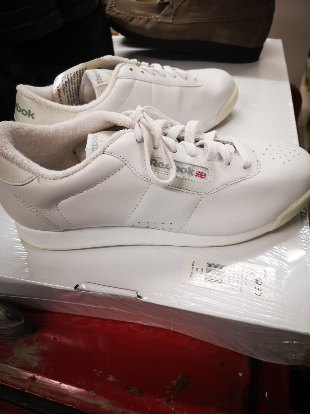 Reebok Scarpe da donna: Reebok – Nuovo e nell'imballaggio originale da Möhlin venduto da Highwaytom 1
