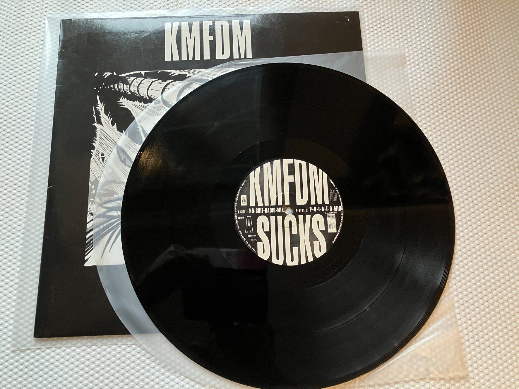 Dischi in vinile: KMFDM – Usato da Aarwangen venduto da Jukebox3 4